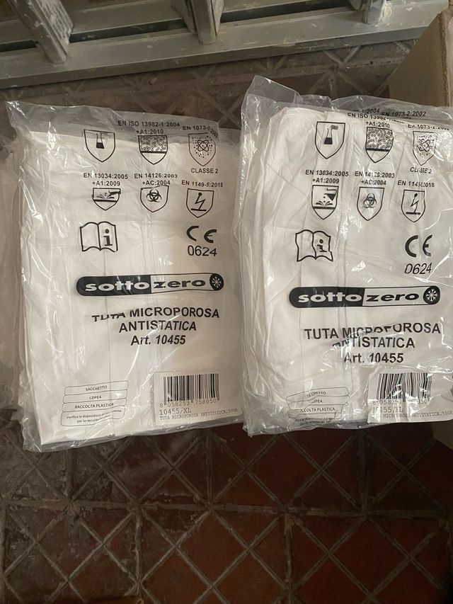 tuta da lavoro monouso