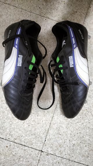 Botas o zapatillas de fútbol Puma Vintage de piel.
