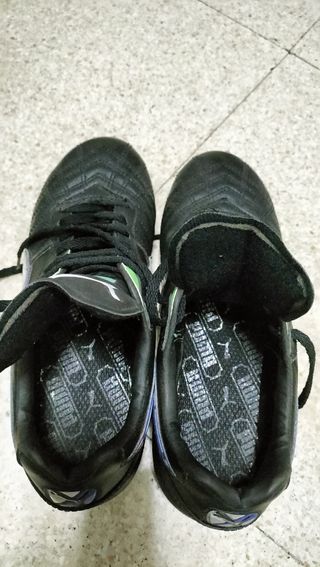 Botas o zapatillas de fútbol Puma Vintage de piel.