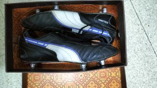 Botas o zapatillas de fútbol Puma Vintage de piel.