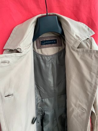 Gabardina de Zara talla M