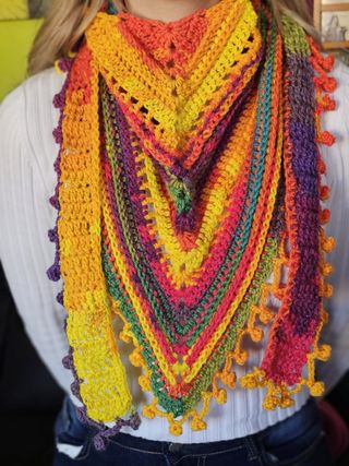 Pañuelo bufanda triangular