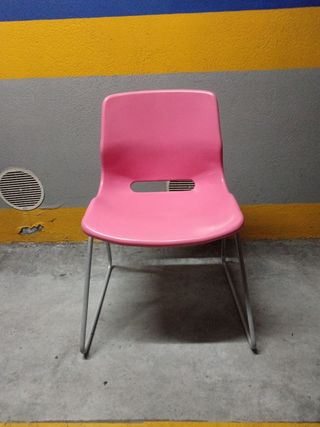 Silla de escritorio IKEA rosa