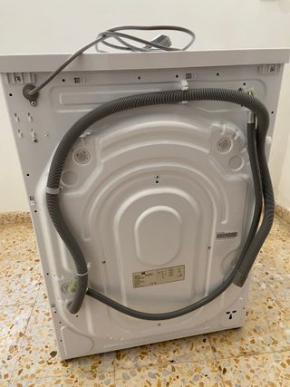 Lavadora 6kg, 1000rpm, carga frontal 15 programas