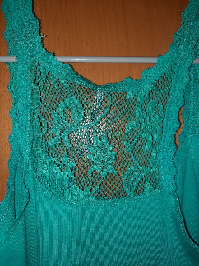 Camiseta tirantes turquesa nueva