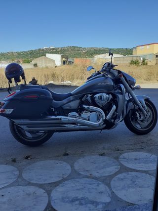 Suzuki intruder