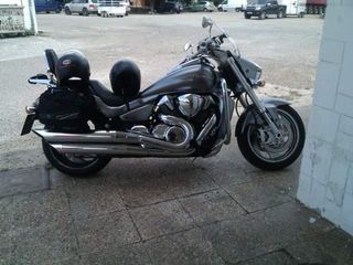 Suzuki intruder
