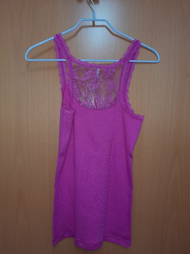 Camiseta tirantes fucsia nueva