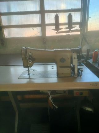 3 Maquinas de coser industriales (3)