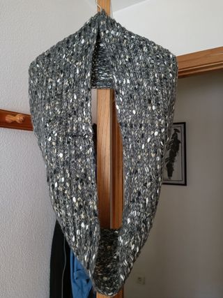 Bufanda punto gris muy buena calidad