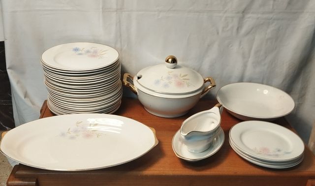 Vajilla Royal china , Vigo