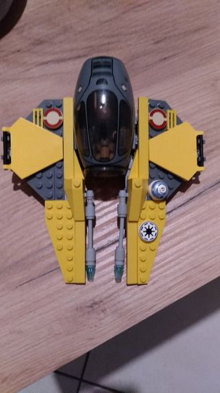 Lego Jedi Starfighter con Anakin Skywalker