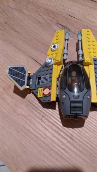 Lego Jedi Starfighter con Anakin Skywalker