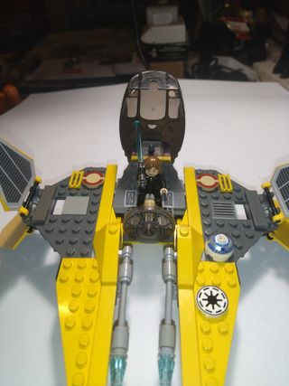 Lego Jedi Starfighter con Anakin Skywalker