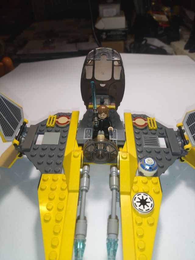 Lego Jedi Starfighter con Anakin Skywalker