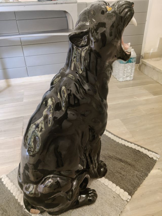 Statua Puma nero in ceramica 80x50.