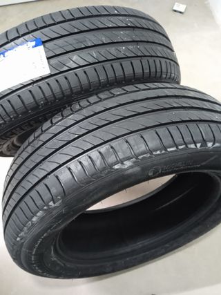 Neumaticos Michelin dispongo de 4 neúmaticos