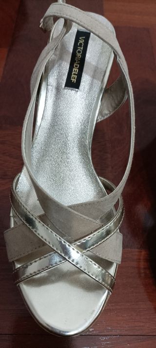 Zapatos Victoria Delef