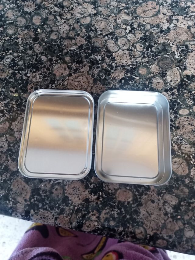 Cajita antigua de tiritas