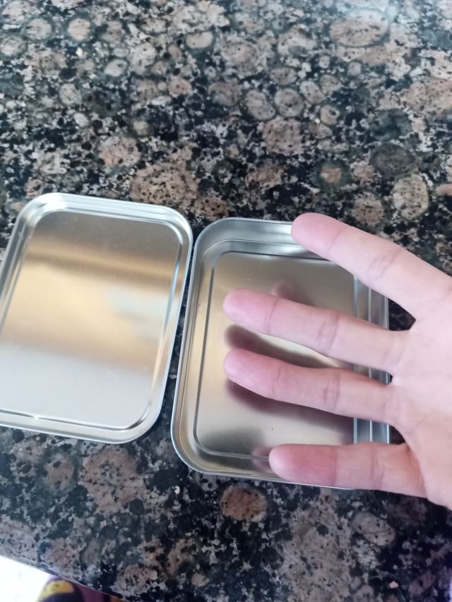 Cajita antigua de tiritas