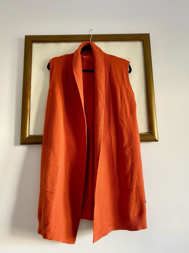 chaleco naranja sin mangas  T.U