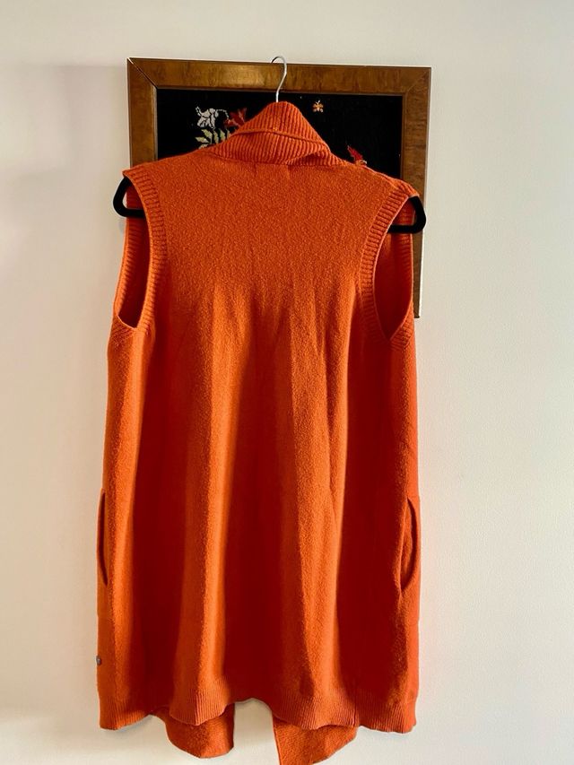 chaleco naranja sin mangas  T.U