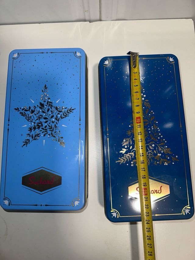 latas de decoracion navideña