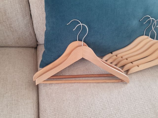 Perchas madera infantiles