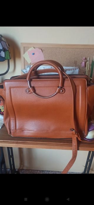 Bolso mediano de Stradivarius