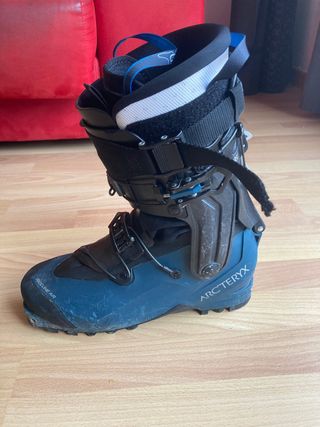 Arcteryx Procline AR