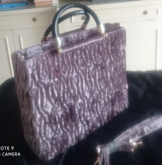 Exclusivo Bolso de Paola Rossi en terciopelo malva