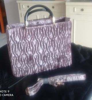 Exclusivo Bolso de Paola Rossi en terciopelo malva