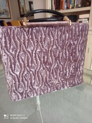 Exclusivo Bolso de Paola Rossi en terciopelo malva