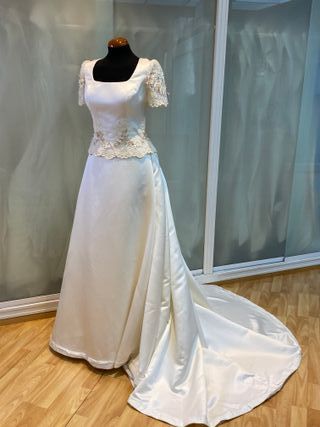 vestido de novia manga corta escote cuadrado