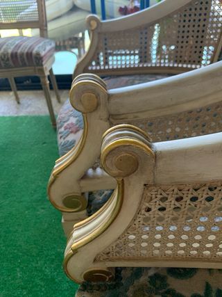 Due poltroncine vintage piccole