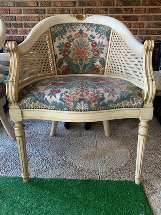 Due poltroncine vintage piccole