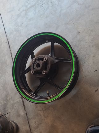 Llanta trasera kawasaki er6n er6f versys