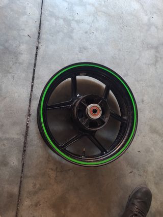 Llanta trasera kawasaki er6n er6f versys