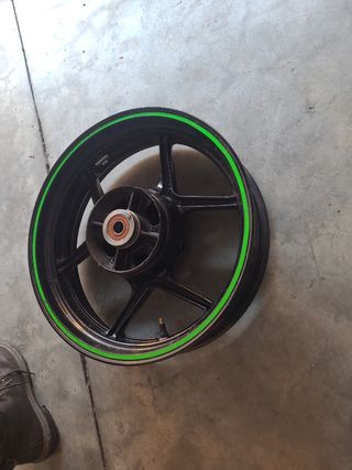 Llanta trasera kawasaki er6n er6f versys