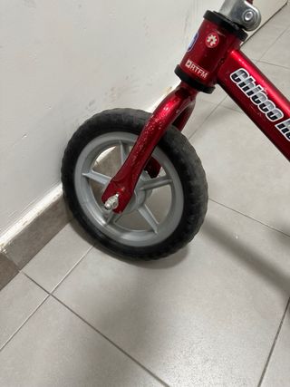 Bicicleta sin pedales Chicco con bocina