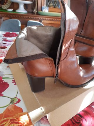 Stivaletto in cuoio