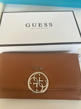 cartera Guess nueva con etiqueta