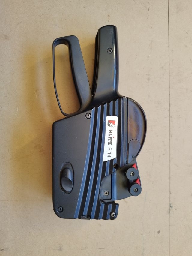 Etiquetadora Blitz S14