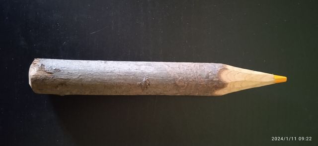 Matita grande in legno ✏️