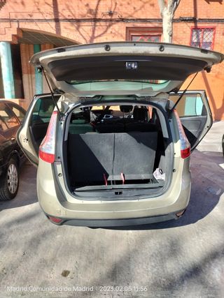 Renault Grand Scenic 2010