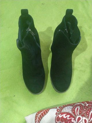 bota. de mujer  nueva