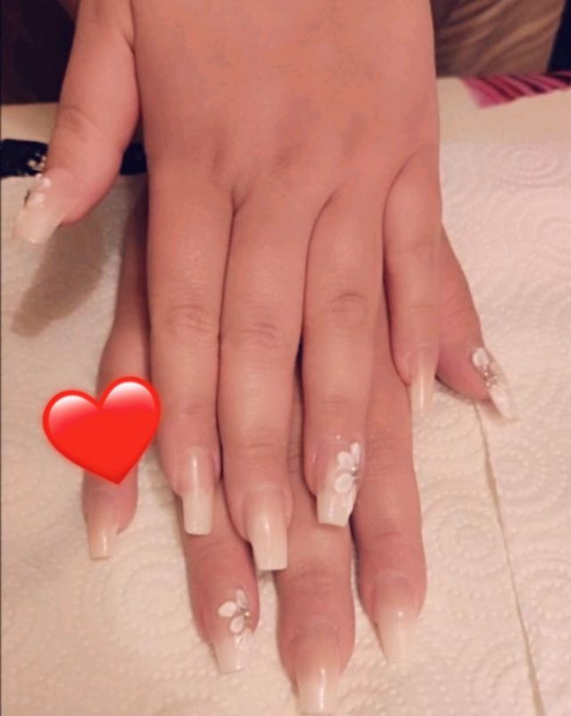 Uñas acrílicas gel