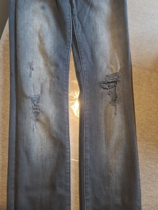Pantalones levis y salsa 34