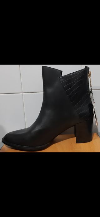 Botines piel  nuevos a estrenar