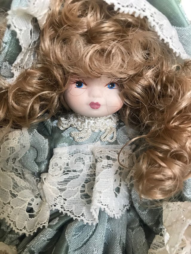 bambola porcellana da collezione